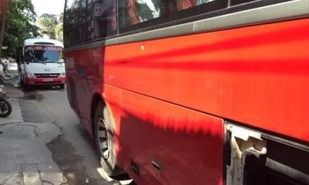 Xử lý xe khách lạng lách, hỗn chiến trước mặt cảnh sát giao thông Xe khách chạy tuyến Hải Phòng – Quảng Ninh. Ảnh: Dân trí