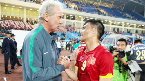HLV Riedl: 'Việt Nam là ứng viên vô địch AFF Cup 2016' HLV Riedl: 'Việt Nam là ứng viên vô địch AFF Cup 2016'