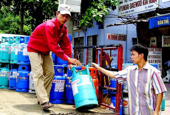 Gas giảm 2.500 đồng/bình 12 kg từ hôm nay Gas giảm 2.500 đồng/bình 12 kg từ hôm nay