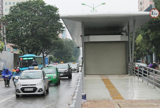 Xử phạt nặng xe lấn làn buýt nhanh Xử phạt nặng xe lấn làn buýt nhanh