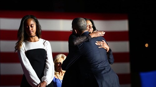 Lý do cô út nhà Obama vắng mặt trong buổi chia tay Nhà Trắng của cha Chỉ có bà Michelle và con gái đầu Malia tham dự buổi chia tay Nhà Trắng của Tổng thống Obama.