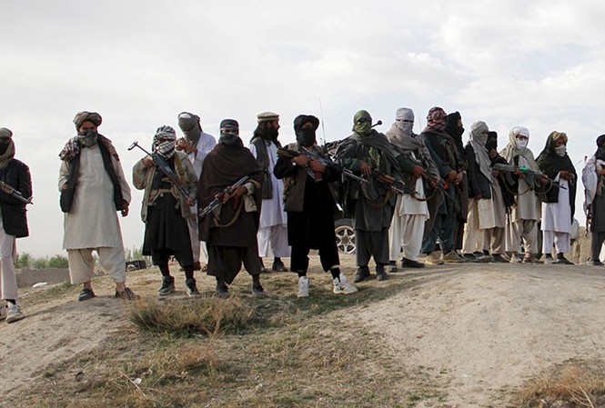 Nga phủ nhận cáo buộc ‘tuồn’ vũ khí cho Taliban Các tay súng Taliban. Ảnh: Reuters