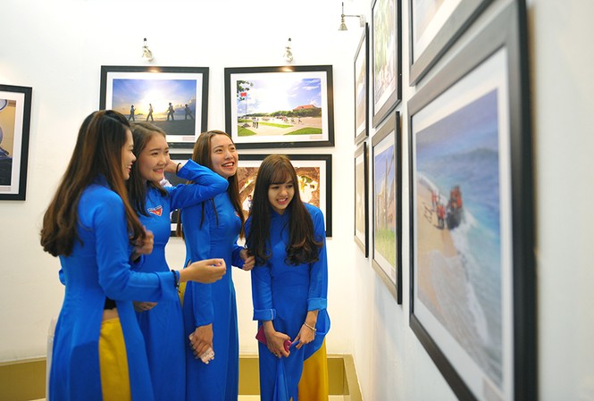 Thưởng lãm sắc màu Trường Sa trong lòng Hà Nội Thưởng lãm sắc màu Trường Sa trong lòng Hà Nội