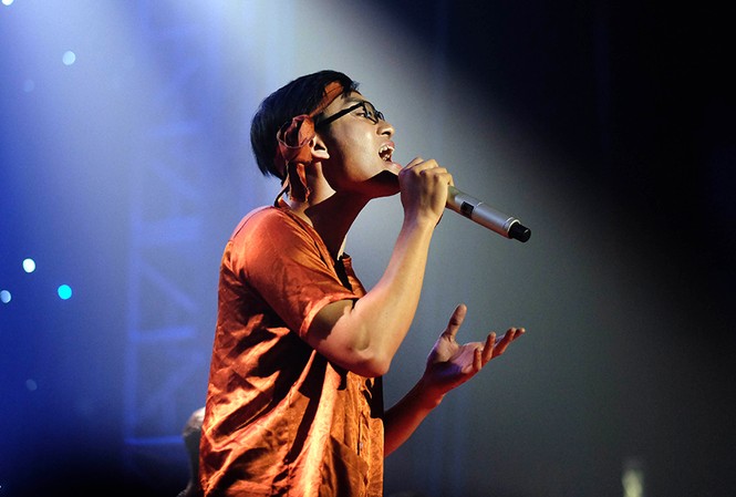Hát hit của Lê Cát Trọng Lý, giọng ca Luật giành quán quân Let’s Sing 2017 Thí sinh Lê Gia Khánh giành giải quán quân cuộc thi Let’s Sing 2017