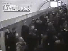 Nhóm khủng bố nào giật dây vụ đánh bom ở St.Petersburg? Khoảnh khắc quả bom trên tàu điện ngầm ở St. Petersburg phát nổ được ghi lại bằng camera an ninh.