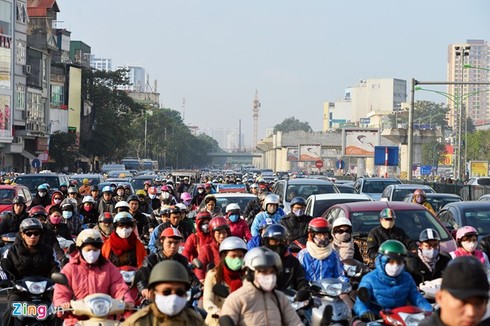 Cầu vượt trăm tỷ thành nút thắt gây ùn tắc giao thông - ảnh 4