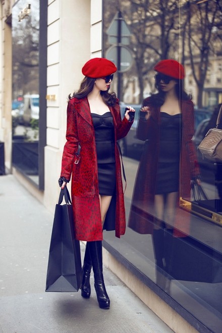 Ngọc Trinh diện áo 200 triệu đồng dạo chơi Paris - ảnh 6