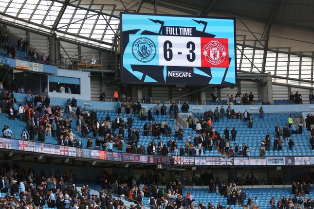 Man City đánh bại MU 6 3 trong cơn mưa bàn thắng ở derby thành Manchester