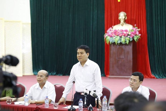 Chủ tịch Hà Nội đề nghị bà con thả người và tháo chướng ngại vật - ảnh 4