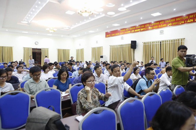 Chủ tịch Hà Nội đề nghị bà con thả người và tháo chướng ngại vật - ảnh 6