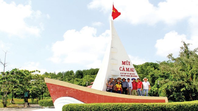 Nghiêng mình ở tọa độ thiêng - ảnh 2