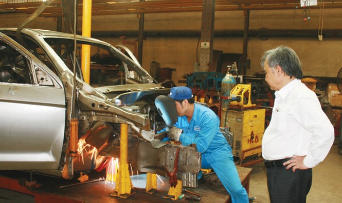 Khuynh gia bại sản vì giấc mơ ô tô Việt - ảnh 1
