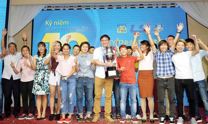 Làm thể thao là trách nhiệm xã hội của doanh nhân - ảnh 1