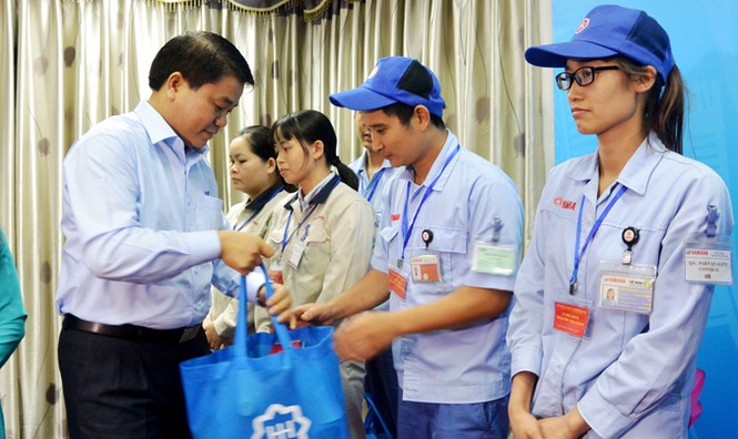 Chủ tịch Hà Nội: Đặt lịch làm việc qua điện thoại, doanh nghiệp từ chối luôn - ảnh 1