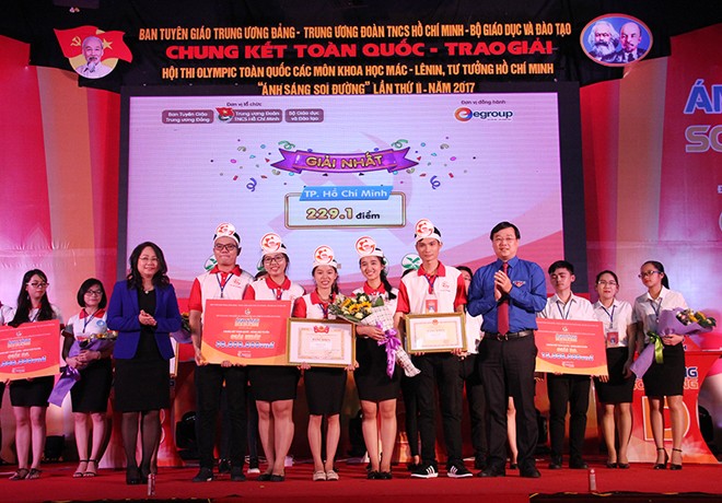 Chung kết Hội thi “Ánh sáng soi đường” lần II: Hấp dẫn, gay cấn và lan tỏa - ảnh 1