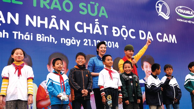 Xuân Bắc - Ngọc Hân mang “đông ấm” đến Thái Bình - ảnh 1