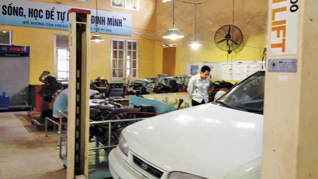 Học nghề đắt hàng, “đại học thất nghiệp“ - ảnh 1