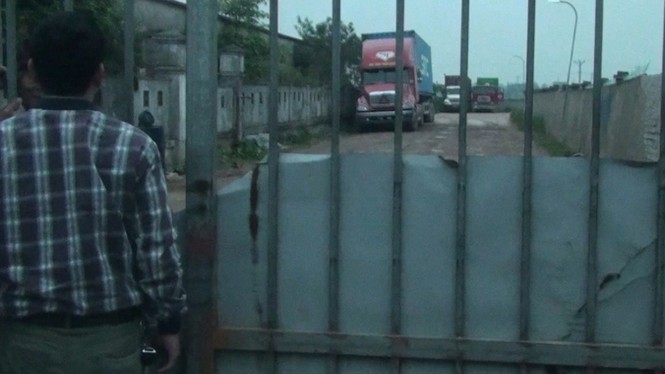 Đột nhập bãi rút ruột xe bồn ở Hải Dương - ảnh 1