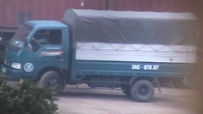 Đột nhập bãi rút ruột xe bồn ở Hải Dương - ảnh 2