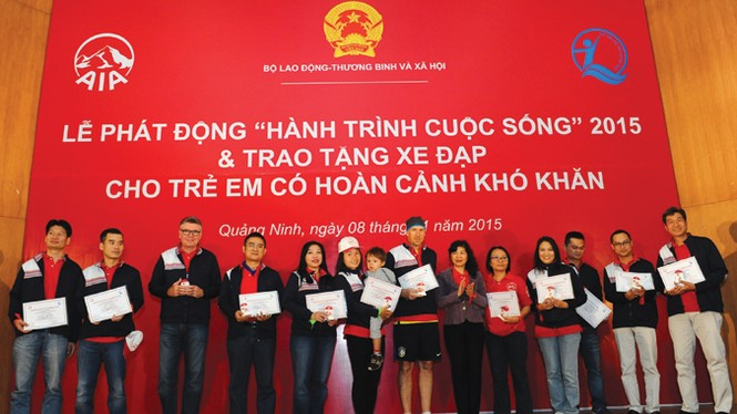 Để đường đến trường trở nên ngắn lại - ảnh 9