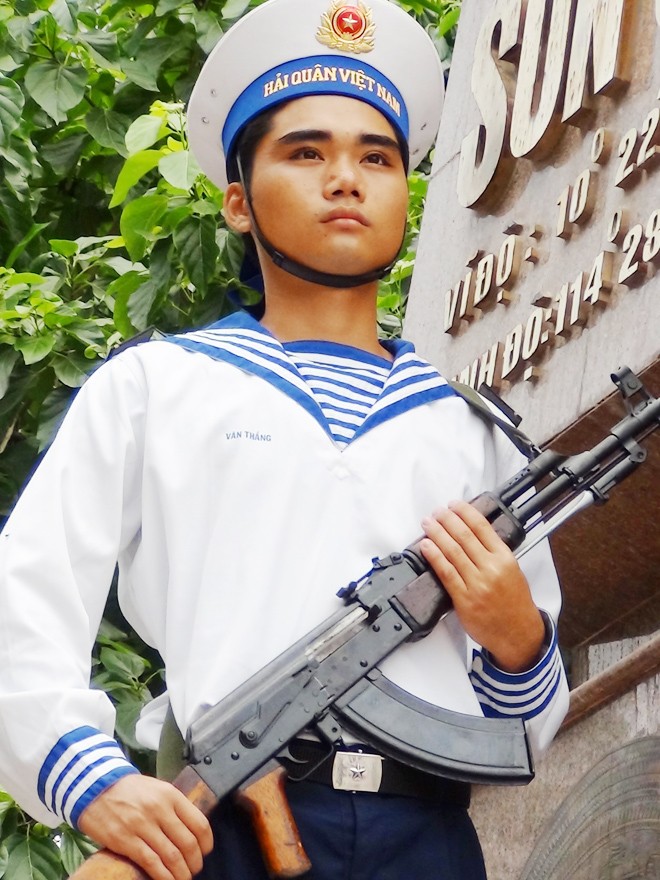 Biển mãi mặn mòi - ảnh 4