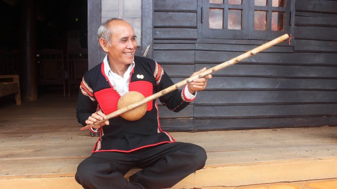 Quan tòa dân gian - ảnh 1