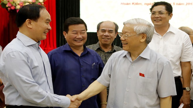 Cấp trên gương mẫu, cấp dưới theo ngay - ảnh 1