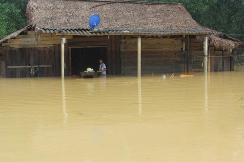 Báo Tiền Phong kêu gọi ủng hộ đồng bào bị lũ lụt - ảnh 3