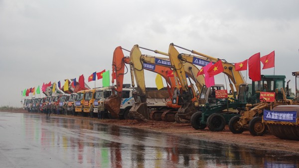 Đầu tư 500 tỷ đồng nâng cấp sân bay Phù Cát - ảnh 1