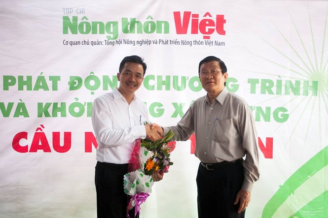 Mobifone: Xây nhịp cầu kết nối những bờ vui - ảnh 1