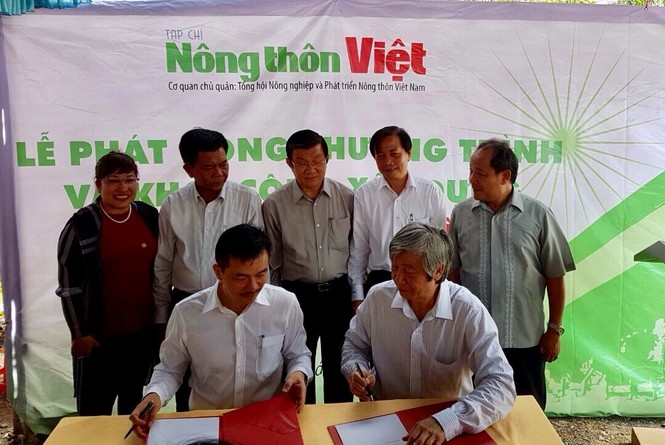 Mobifone: Xây nhịp cầu kết nối những bờ vui - ảnh 2