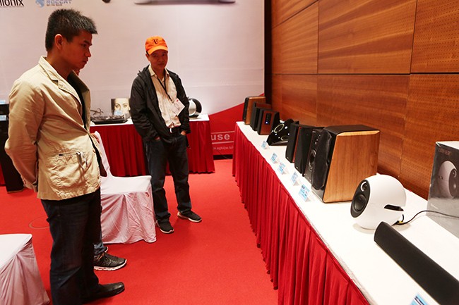 Khai mạc triển lãm thiết bị nghe nhìn Avshow Hà Nội - ảnh 13