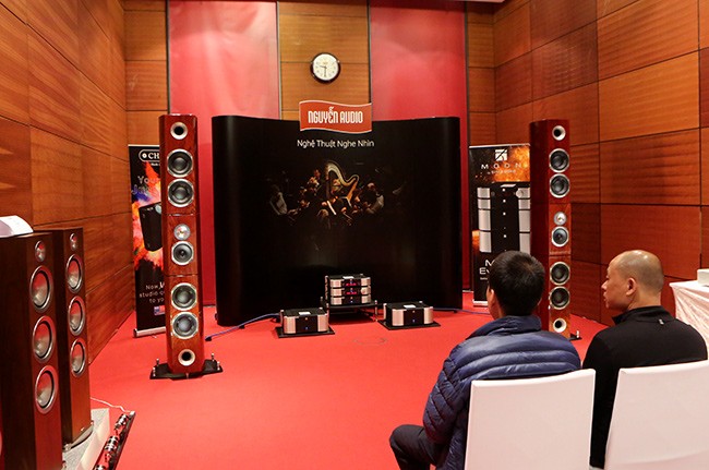 Khai mạc triển lãm thiết bị nghe nhìn Avshow Hà Nội - ảnh 8