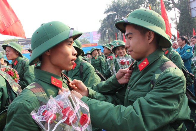 Gần 9 nghìn thanh niên địa bàn Quân khu 1 tòng quân - ảnh 2