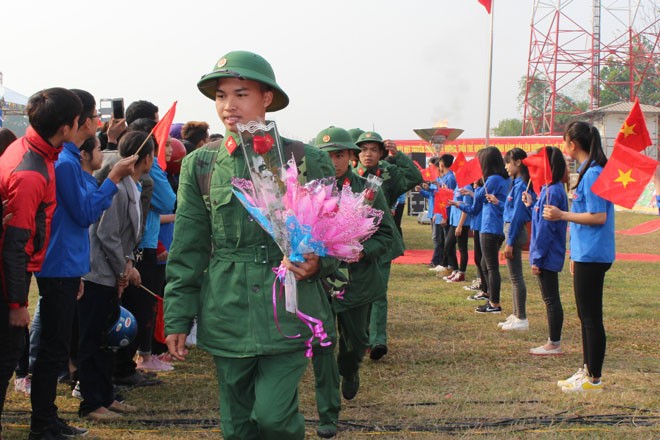 Gần 9 nghìn thanh niên địa bàn Quân khu 1 tòng quân - ảnh 3