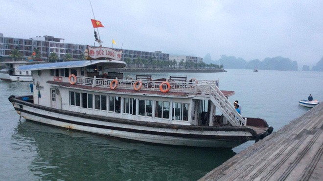 Du khách bị “giam lỏng” giữa vịnh Hạ Long - ảnh 2