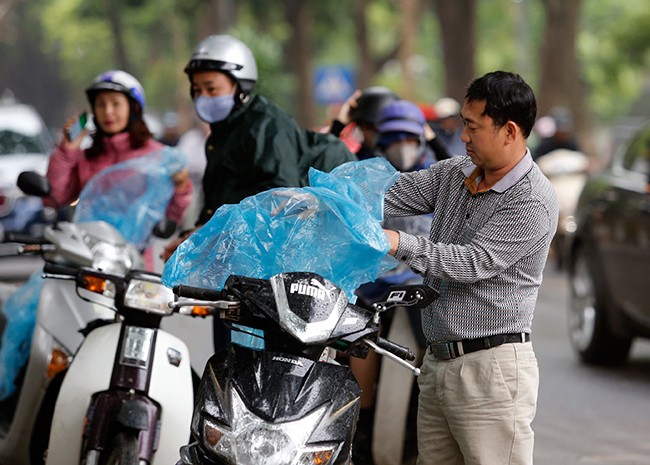 Người Hà Thành đón đợt rét nàng Bân - ảnh 6