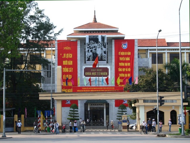 Tin hot giáo dục: Sinh viên ra trường lương 5.000 USD/tháng - ảnh 2