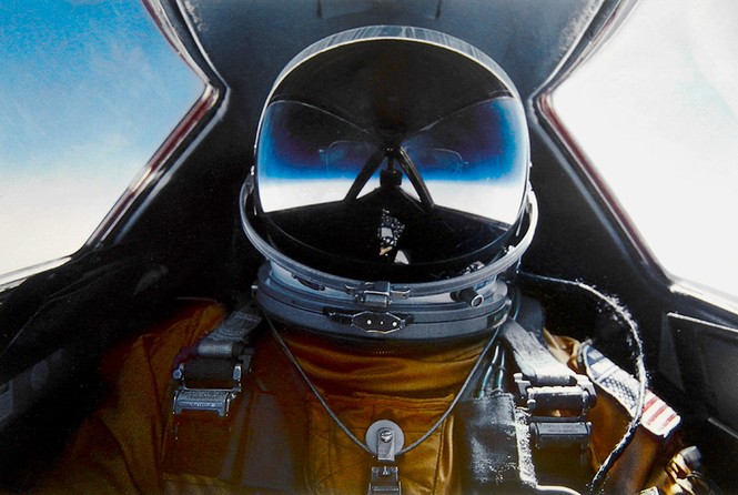 Tận thấy ‘Huyền thoại Chiến tranh Lạnh’ SR-71 Blackbird - ảnh 2