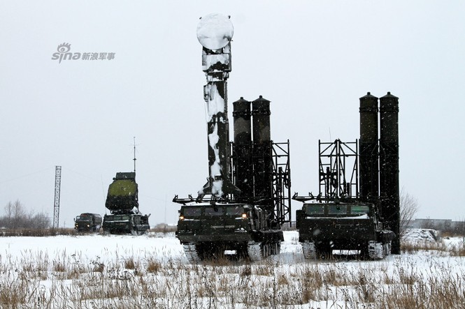 Nga di chuyển S-300VM giữa tuyết trời lạnh giá - ảnh 11