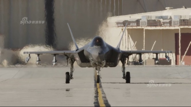 Nhìn gần cung - kiếm của siêu chiến đấu cơ F-35 - ảnh 14