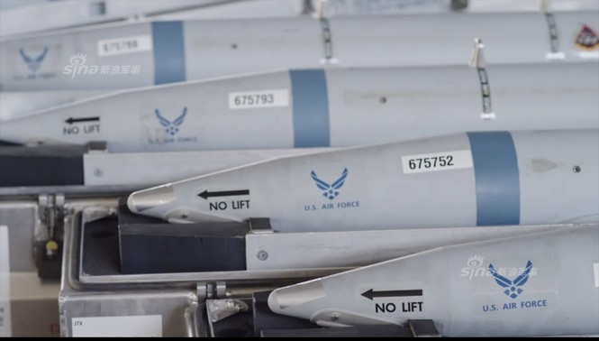 Nhìn gần cung - kiếm của siêu chiến đấu cơ F-35 - ảnh 7
