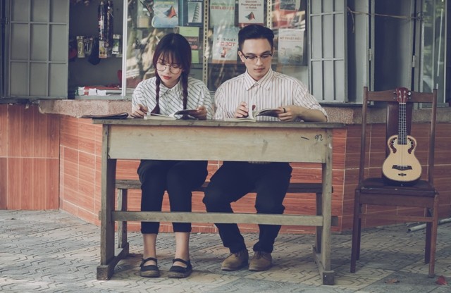 Sinh viên Bách khoa tái hiện chuyện tình lãng mạn thập niên 70 - ảnh 7