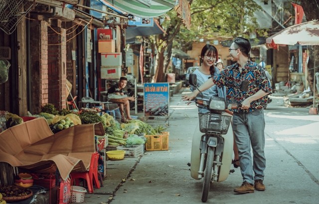 Sinh viên Bách khoa tái hiện chuyện tình lãng mạn thập niên 70 - ảnh 10