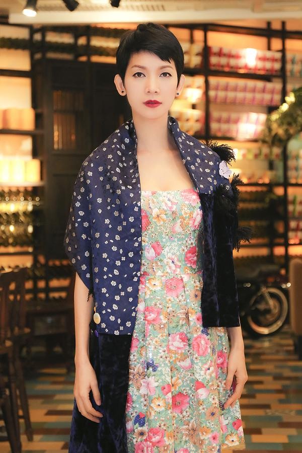 Xuân Lan diện váy hoa trẻ trung đi dự sự kiện đầu năm - ảnh 7