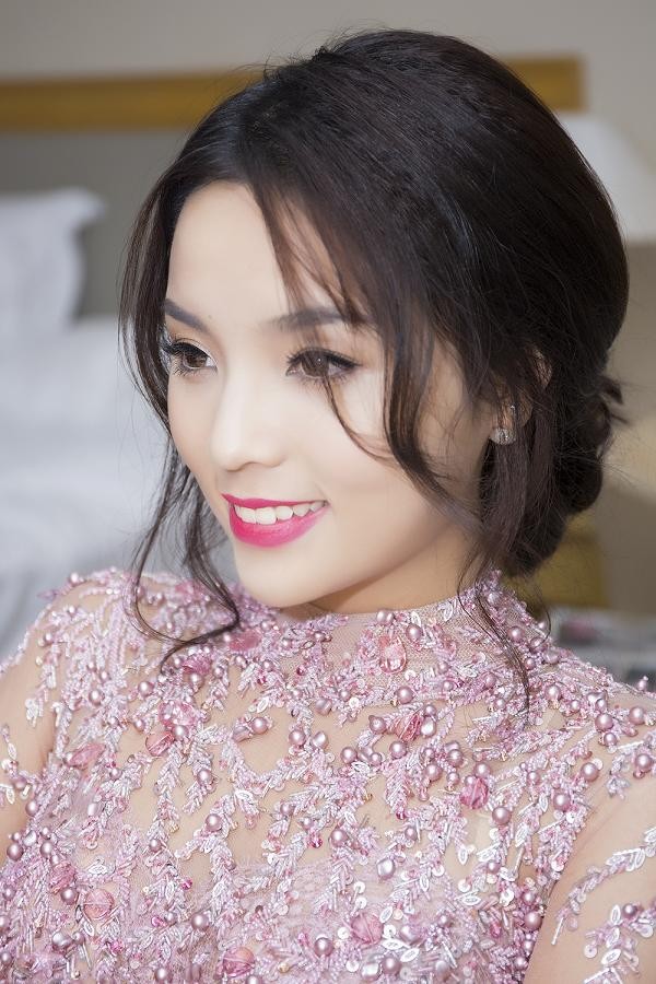 Hoa hậu Kỳ Duyên xinh đẹp đi sự kiện cùng mẹ - ảnh 7