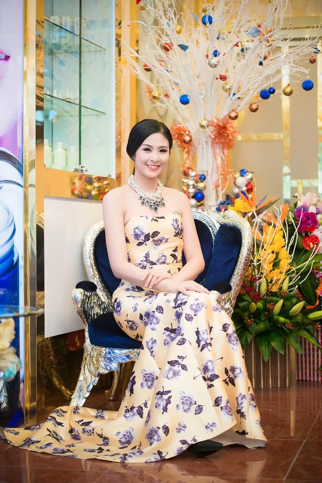 Ngọc Hân, Thụy Vân, Tú Anh hội ngộ khoe sắc - ảnh 2