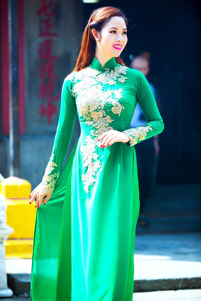 Hoa hậu Mai Phương 'tái xuất', trẻ đẹp ngỡ ngàng - ảnh 11