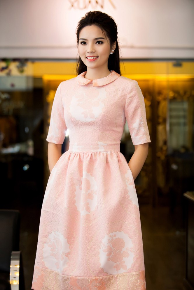 Kỳ Duyên xinh tươi trong trang phục thường ngày - ảnh 1