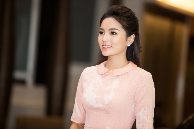 Kỳ Duyên xinh tươi trong trang phục thường ngày - ảnh 3